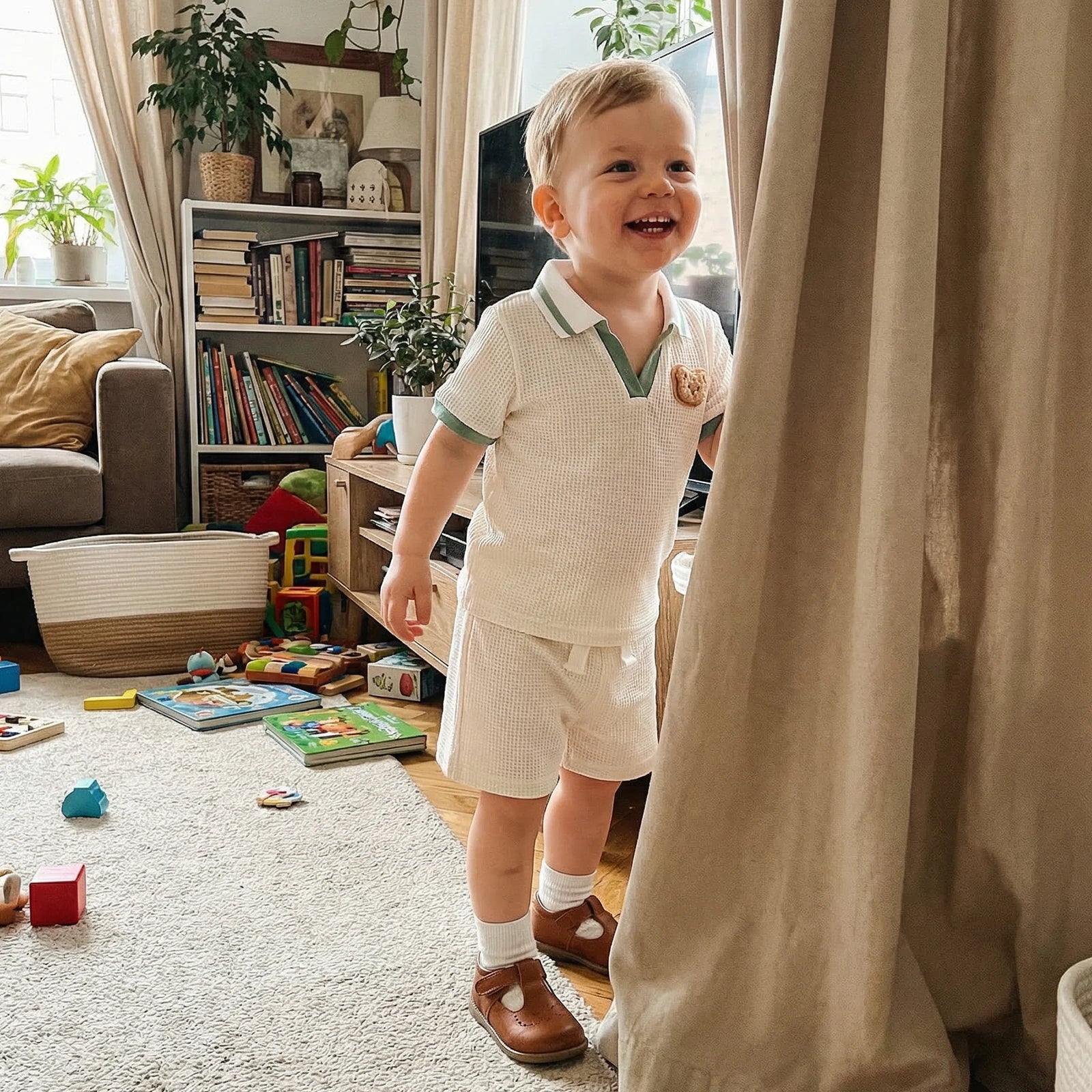 Toddler Boys 2Pcs White Waffle Knit Shorts Set (Summer Outfit)