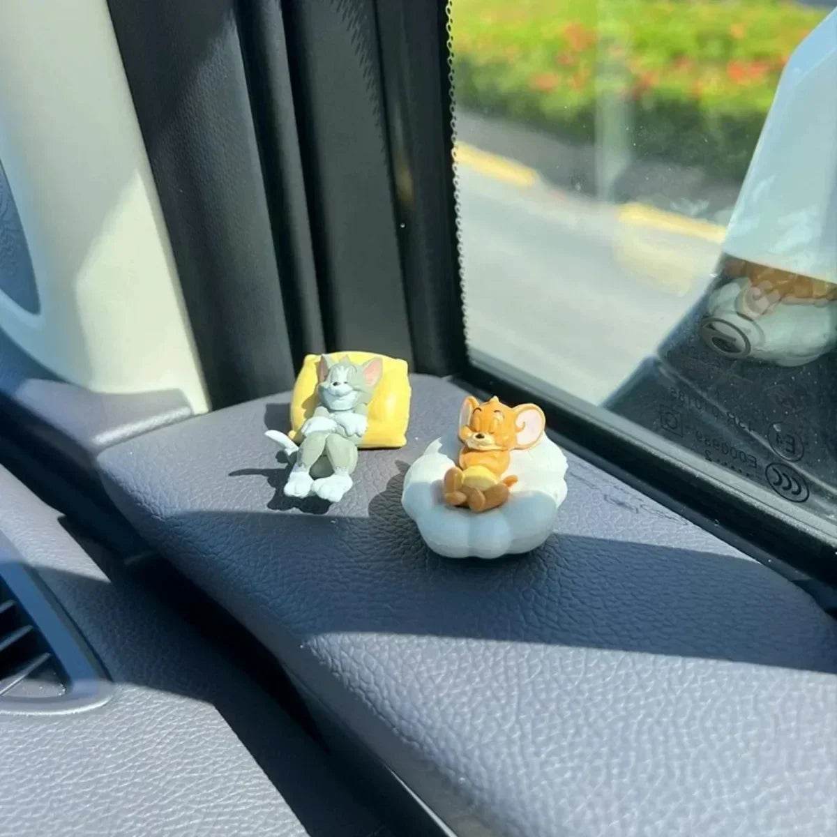 Cat & Mouse Cartoon Figurines: Cute Desk & Car Decor - collection_name